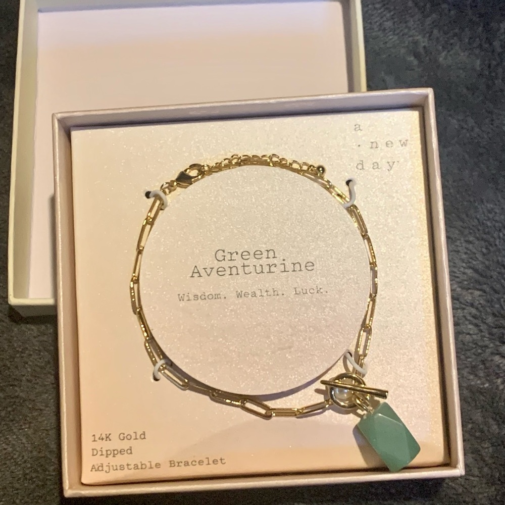 Gold bracelet